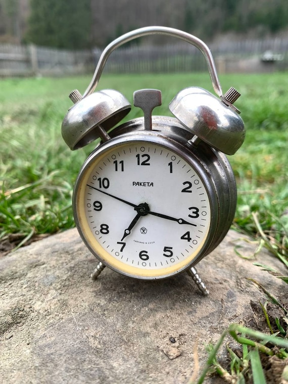 MECHANICAL ALARM CLOCK　昭和レトロ　激レア　当時物未使用品 Soviet Clock, Alarm Clock, Vintage Clock, Mechanical Clock