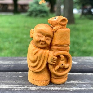 Unique Netsuke, Handmade Netsuke, Hand Carved Netsuke, Netsuke Man with Mouse, Boxwood Netsuke, Wooden Netsuke, Netsuke, Wooden Figurine