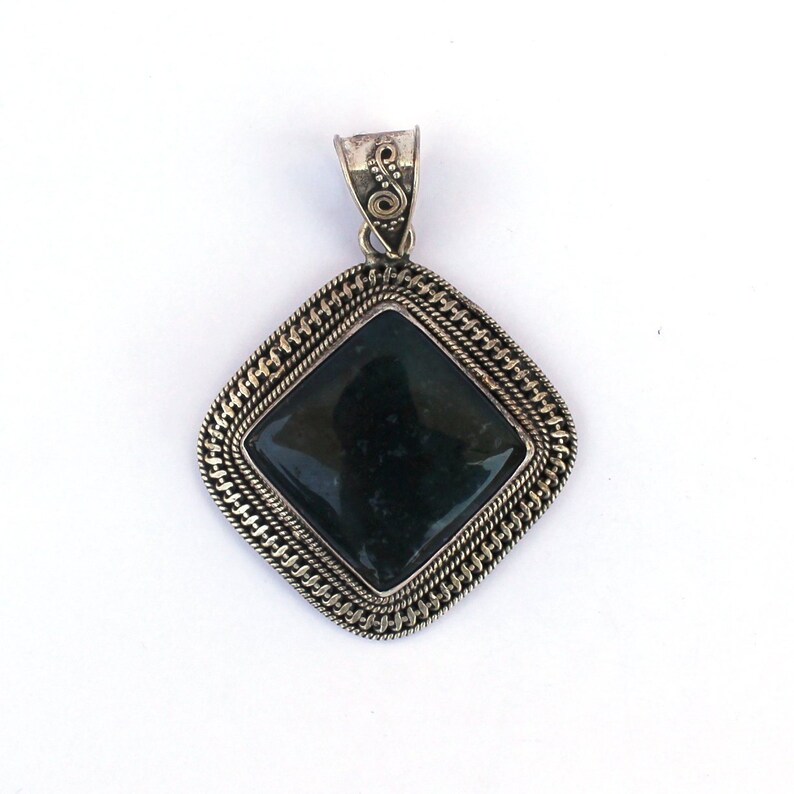 Moss Agate gemstone pendant hand made pendant sterling silver 92.5/% pendant.
