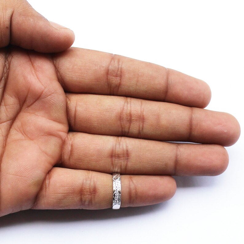 Engagement Band Sterling Silver 925 Band Anniversary Band. 4 mm Love Band Couple/'s Band Promise Band Forever Band