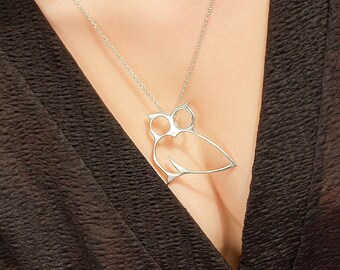 Handgjort ugglehänge i sterlingsilver: Minimalistiskt grekiskt halsband