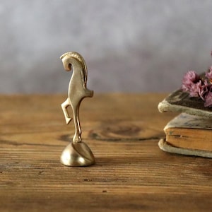 Handcrafted Brass Horse Figurine – Minimalist Desk Decor, Equestrian Gift, Small Horse Statue