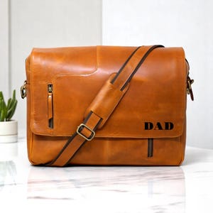 Sac messager en cuir fait main sac bandoulière personnalisé sac à main pour ordinateur portable cartable de travail cadeaux d'anniversaire personnalisés pour lui et elle
