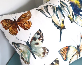 Bumblebee & Butterfly Cushion Covers- Handmade, Butterfly pillow, Bee home decór, 45 x 45 cm, White Bee Cushion, Throw Pillow, Bee pillow