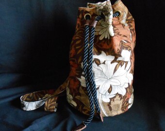 The Moggy duffle bag in vintage William Morris "Chrysanthemum" fabric. Designed and hand made by Liz O'Halloran
