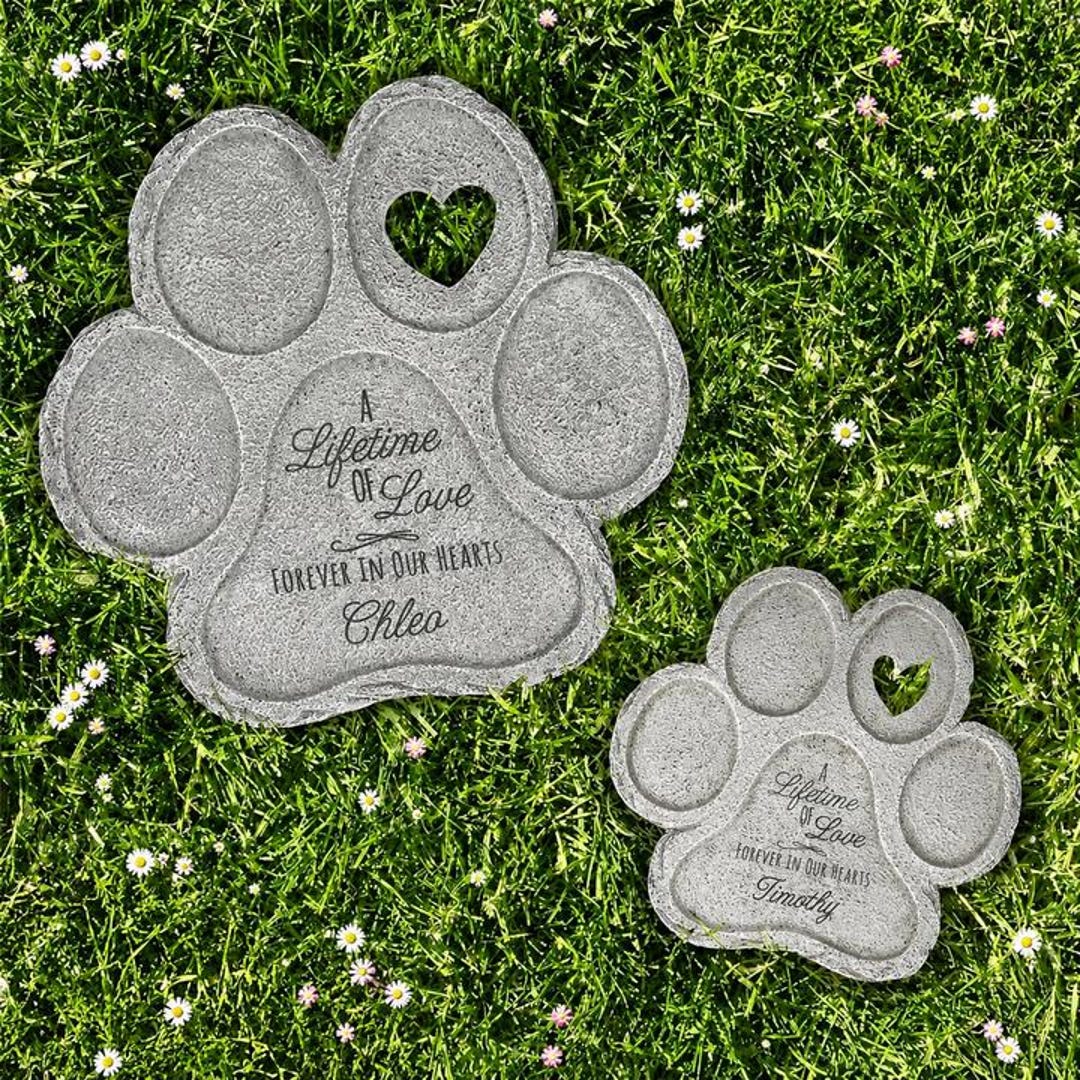 Personalized Pet Memorial Garden Stone, Paw Print Sympathy Stone for ...