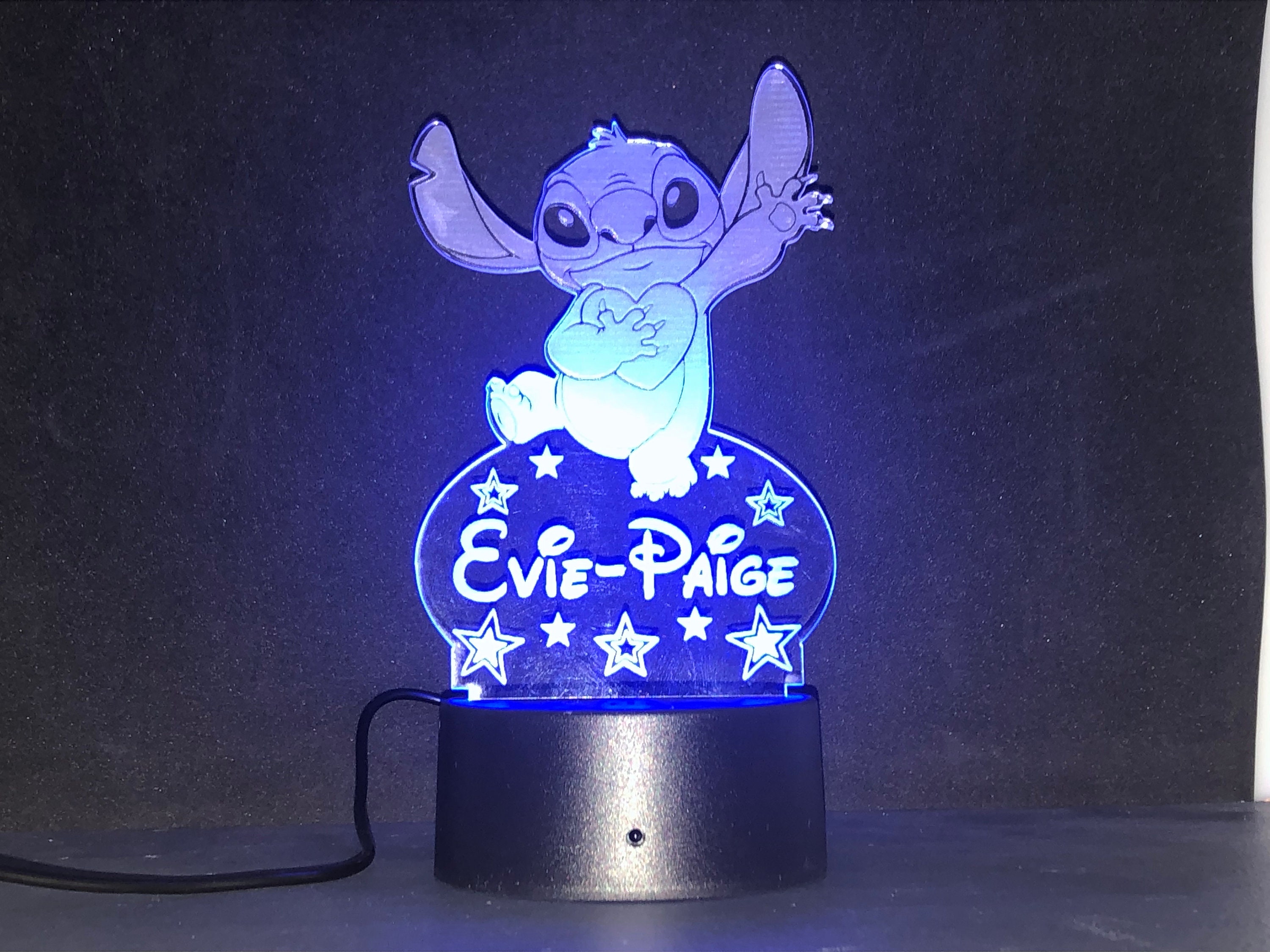 Lampe de chevet Stitch Lilo et Angel création artisanale. Personnalisé avec  le prénom : : Luminaires et Éclairage