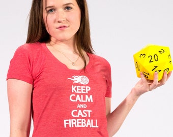 Keep Calm Cast Fireball-shirt: RPG D&D-gamer-T-shirt