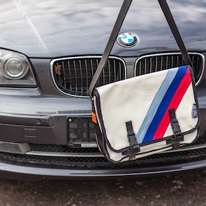 M-0084 Messenger Bag &quot;BMW M3 Safety Car&quot;