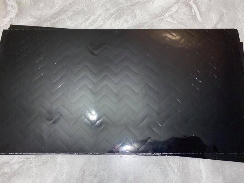 Chevron Zig-Zag Pattern Quality Custom Vinyl Stencil Suitable For airbrushing Etching Customize Sneakers Shoes Weapons Walls /& Much More