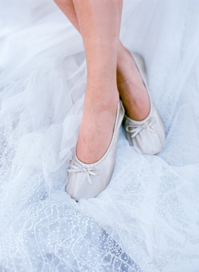 rollable flats