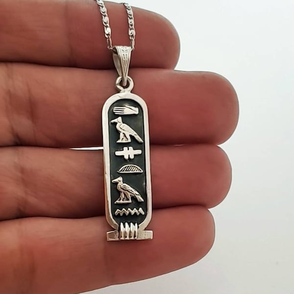 Ägyptische personalisierte Namenshalskette, Sterlingsilber oxidierter Kartuschen-Anhänger, ägyptische Hieroglyphensprache, Kartuschenschmuck.