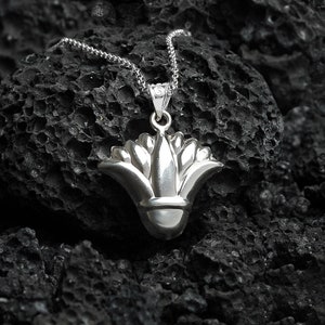 Ägyptische Lotus Halskette, Sterling Silber Louts Blume Halskette, ägyptische Blume Anhänger, Louts Schmuck.