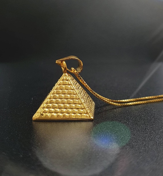 14k gold pyramid pendant deals