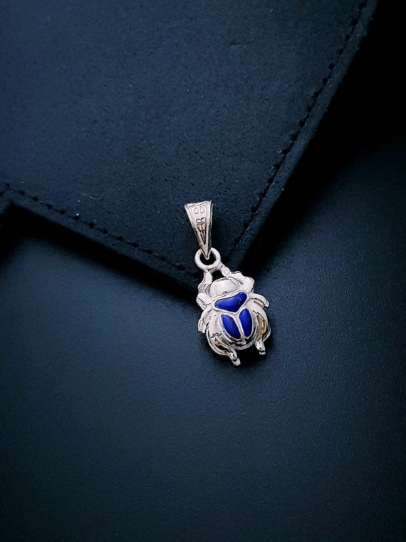 Collier à pendentif scarabée en lapis-lazuli | Bijoux scarabée égyptien | Pendentif tendance en laiton doré | Cadeau amulette tribal bohème - France