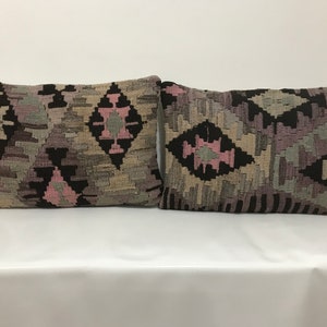 Handwoven Organic Wool Kilim Pillow Cover: Southwestern Decor (16x24 Inches)