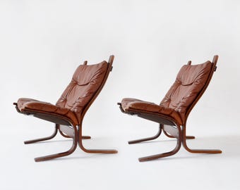 Vintage Cognac Leather Brown Plywood Siesta Chair Ingmar Relling Westnofa Denmark 1970s set of 2 Scandinavian Mid Century Minimalist Design