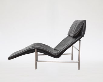 Vintage Steel Black Leather Chrome Skye Lounge Chair Tord Björklund Szwecja Lata 80. Oryginalne skandynawskie meble z połowy wieku w stylu minimalistycznym