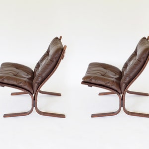Vintage Peanut Brown Leather Plywood Siesta Chair Ingmar Relling Westnofa Denmark 1970s set of 2 Scandinavian Mid Century Modern Furniture