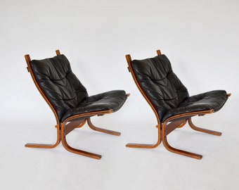 Vintage Black Leather Brown Plywood Siesta Chair Ingmar Relling Westnofa Denmark 1970s set of 2 Scandinavian Mid Century Modern Furniture