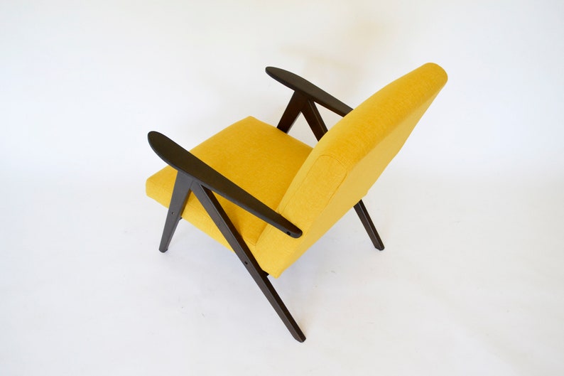 Polonais Indie Retapissé Jaune Tissu Marron Bois Fauteuil A. Dutka 1960s Mid Century Modern Indie vintage Boho Design Retro Furniture image 4