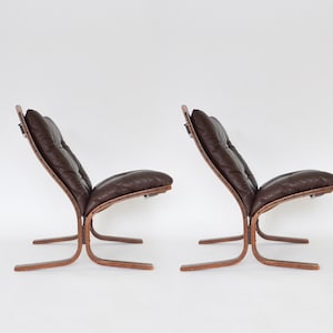 Vintage Dark Brown Leather Plywood Siesta Chairs Ingmar Relling Westnofa Denmark 1970s set of 2 Scandinavian Mid Century Modern Furniture