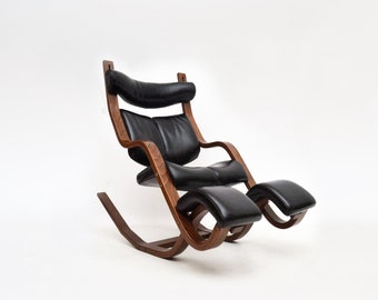 Vintage Black Leather Plywood Gravity Balans Lounge Chair Peter Opsvik Varier 1990s Norway Scandinavian Mid Century Modern Minimalist Icon