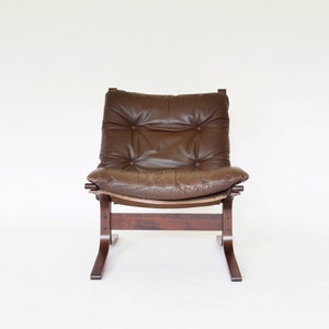 Vintage Peanut Brown Leather Plywood Siesta Chair Ingmar Relling Westnofa Denmark 1970s Scandinavian Mid Century Modern Minimalist Furniture