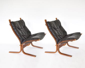 Vintage Black Leather Brown Plywood Siesta Chair Ingmar Relling Westnofa Denmark 1970s set of 2 Scandinavian Mid Century Modern Furniture