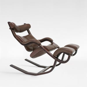 Sillón Gravity Balans vintage de cuero marrón y madera contrachapada, Peter Opsvik Varier, icono del mobiliario moderno escandinavo de mediados de siglo de Noruega, década de 1990