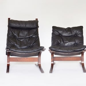 Vintage Plywood Leather Lounge Siesta Chairs Ingmar Relling Westnofa Norway 1960s set of 2 Scandinavian Mid Century Modern Minimal Furniture