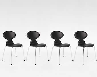 Arne Jacobsen Ant Dining Chairs Fritz Hansen Denmark 1960s Set of 4: Black Leather, Tubular Steel, Scandinavian Modern
