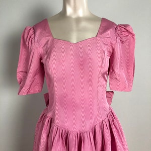 80s Vintage Pink Taffeta Party Dress Puffy Shoulders Ruffled Dress Shiny Moire Bustle With A Back Bow Homemade Southern Belle Style