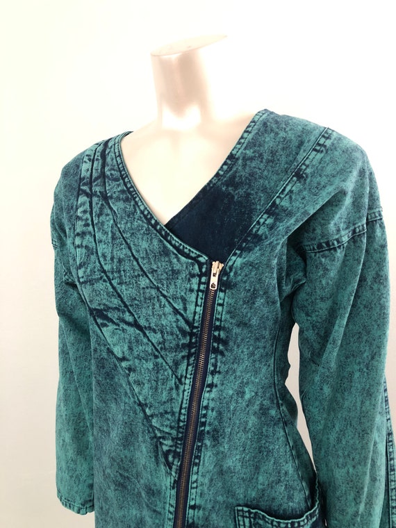 Abito in denim lavato acido verde vintage anni '80, con cerniera