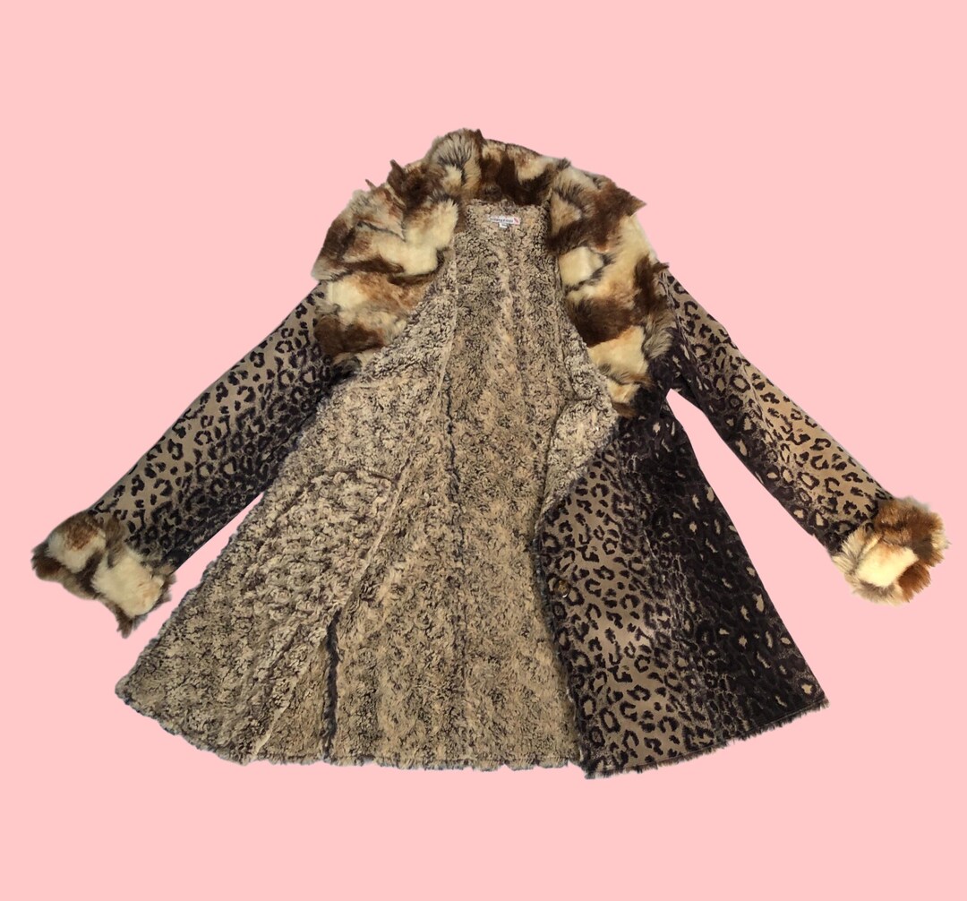 Vintage 2000’s animal print faux fur jacket