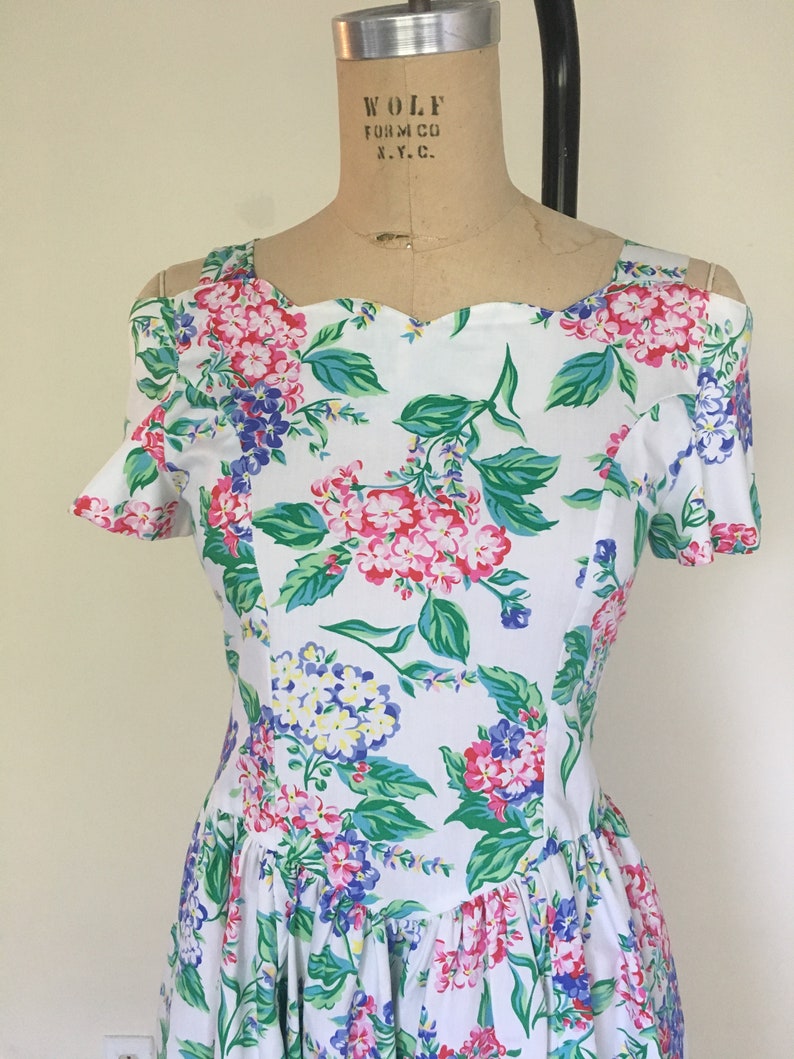 80's Sweetheart Floral off the Shoulders Dress - Etsy