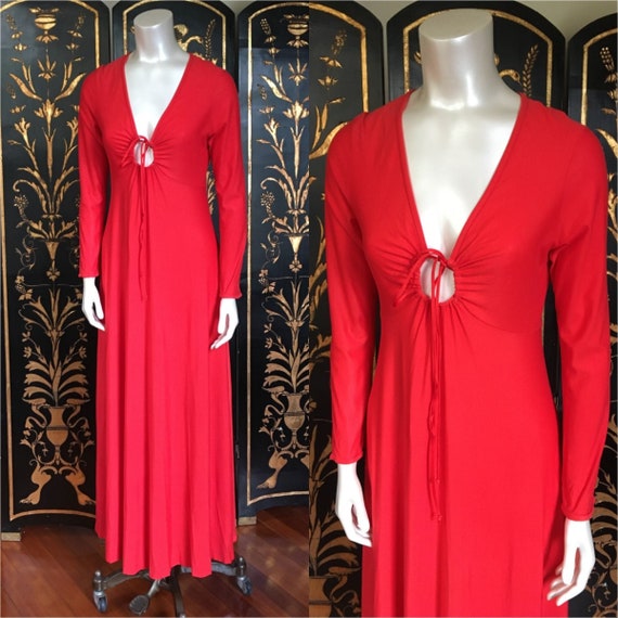 70's Vintage Vanity Fair Slip Dress Keyhole Nighti