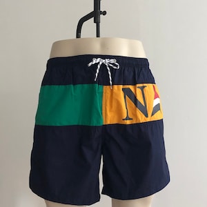 Jaren 90 vintage herenshorts nautische zeilshort preppy zwembroek met strikband jaren 90 colorblock marinegeel groen Navigata Bugle Boy