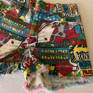 60s Vintage World Traveler Raw Edge Shorts 100% Cotton Summer Shorts 1960&#39;s All Over Multicolor Graphics Junior Size Hippie Beach Bottoms XS