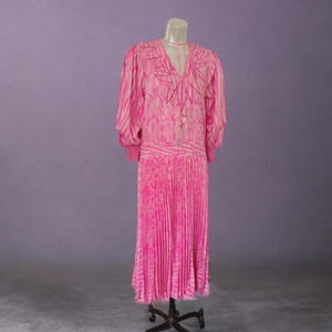 80s Vintage Diane Freis Pink Pleated Dress 1980s Zebra Print Midi With Cinched Balloon Sleeves Dropped Waist Jacquard Acetate Tropical Chic