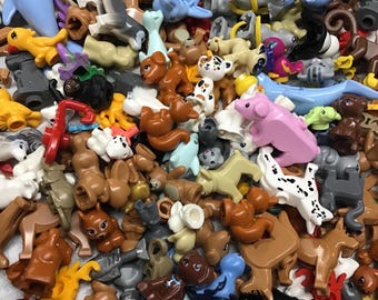 Lego lot of 5 Animal Figures *Randomly Picked* Cats Dogs Squirrel Penguin Dolphin Pigs Pets & more!