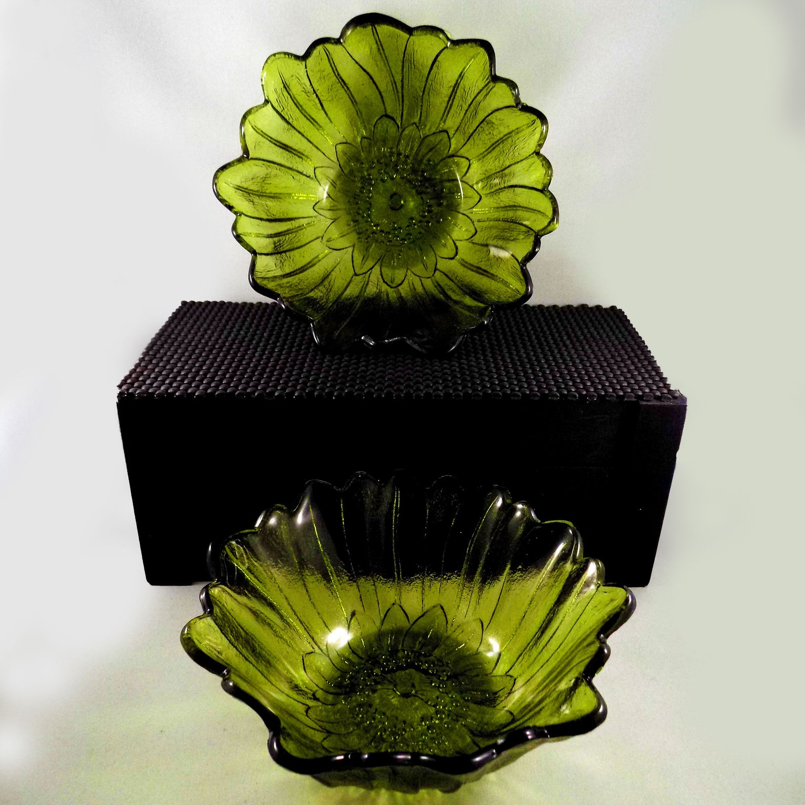 Vintage Green Glass Bowls Green Salad Bowls Bowls with Etsy