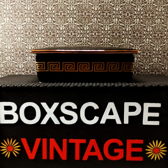 Vintage Handmade Porcelain Trinket Box, Black and… - image 6