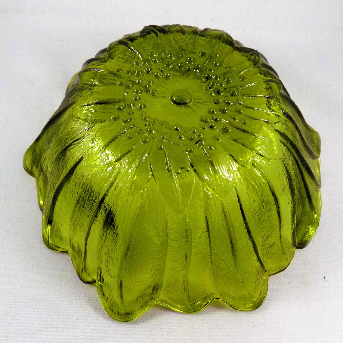 Vintage Green Glass Bowls Green Salad Bowls Bowls with Etsy