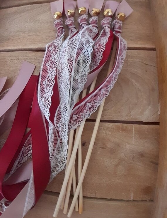 Bacchette da sposa in pizzo bianco 50/20 pezzi con campanellini dorati