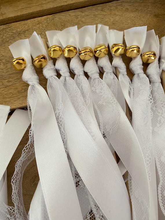 100 bacchette da matrimonio con campane dorate e etichette