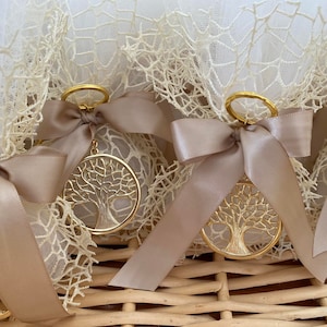 Tulle Net Wedding Favor with Ivory Net Pouch and Beige Satin Ribbon, Handmade Tree of Life Keyring, Koufeta for Greek Orthodox Wedding