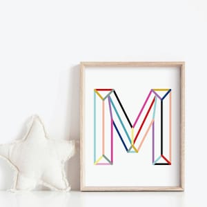 Decoración de pared con letras iniciales para guardería, letra M, arte de pared imprimible, monograma para sala de juegos, decoración de pared, impresión de letras, arte para guardería