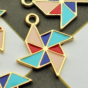 Pinwheel 21mm Gold Plated with Blue, Red and Pink Enamel Single Sided Party Celebration Carnival Charms - 1711