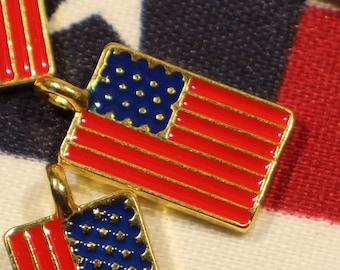 United States Of America Flag 18mm Red and Blue Enamel with Gold Tone Single Sided Patriotic Charms - 1428